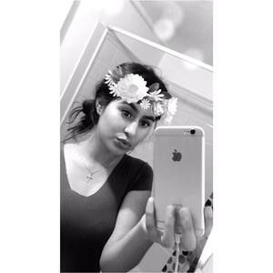 Meet your Posher, Mayra